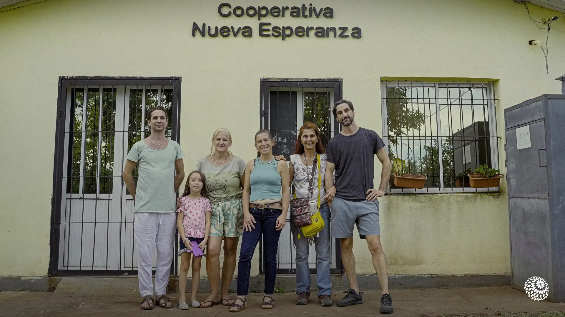 Imagen de portada para Harvesting Together: A Partnership That Amplifies Impact in the Forest and Local Communities